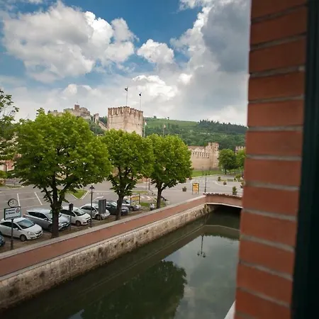 Guest house Affittacamere Castle View *